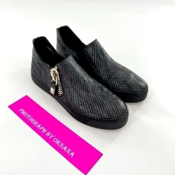 Stuart Weitzman Sneakers Snakeskin Embossed Leather Zip Size 7 M - Picture 3 of 15